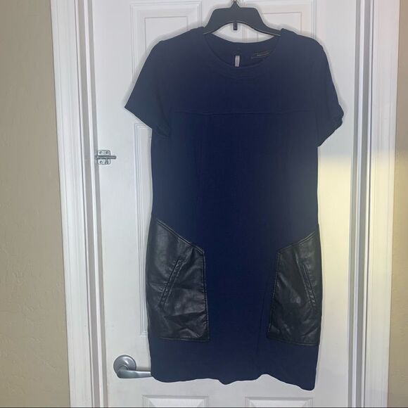 BCBGMAXAZRIA Blue Dress With Black Pockets Size Medium - Picture 1 of 11
